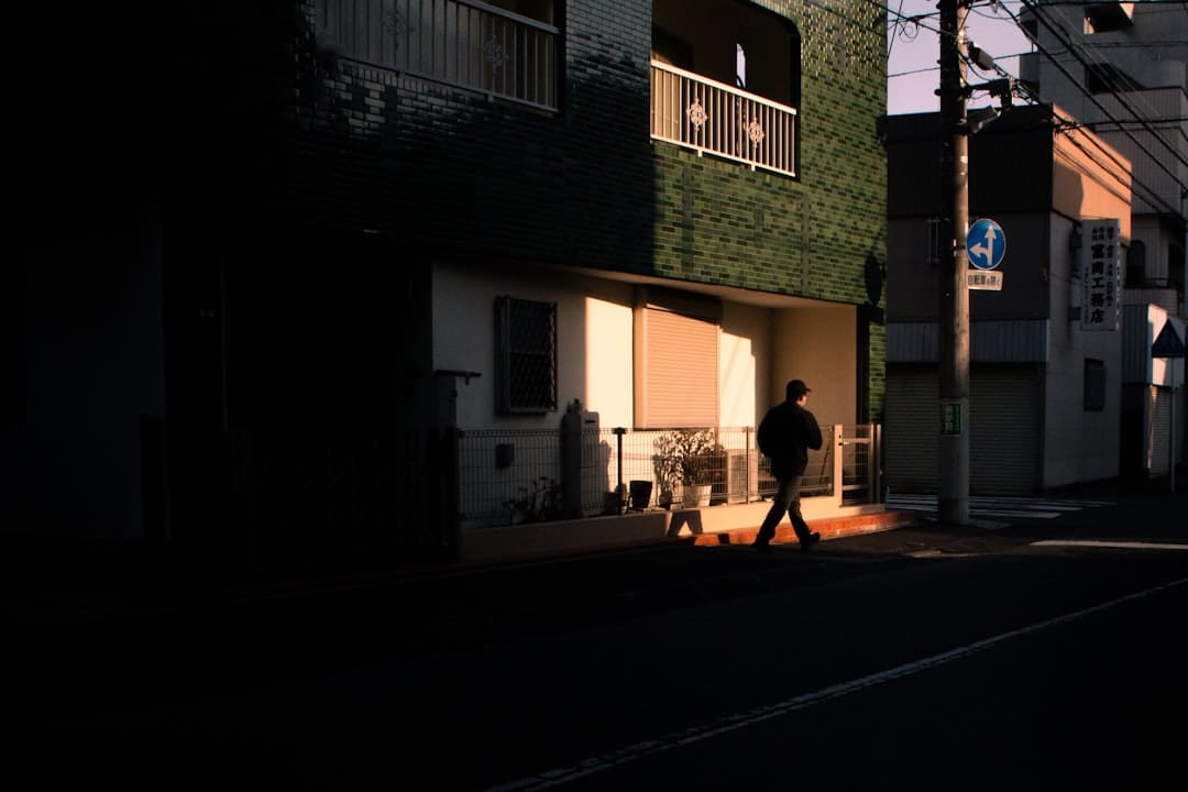 三甲医生回应易烊千玺刮痧高烧 刮痧后洗澡需谨慎